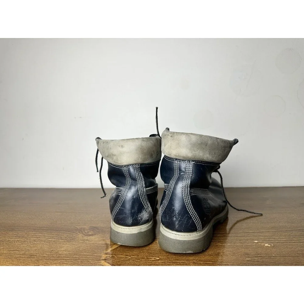 Vintage Timberland Men's Navy Blue Leather Boots Size 9